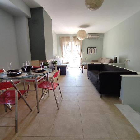 Peraía Gaia Guest House מראה חיצוני תמונה
