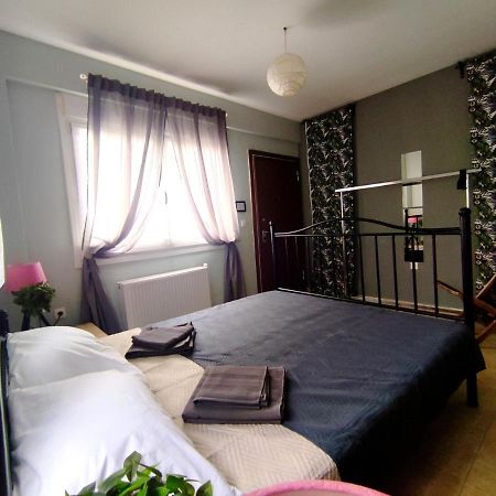 Peraía Gaia Guest House מראה חיצוני תמונה