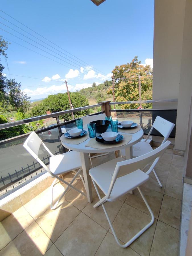 Peraía Gaia Guest House מראה חיצוני תמונה
